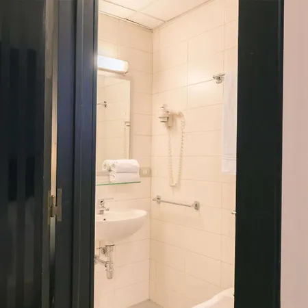Executive Business Hotel-2